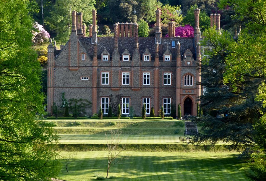 History of Alnwick Castle, Syon House, Stanwick Hall, Albury Park and